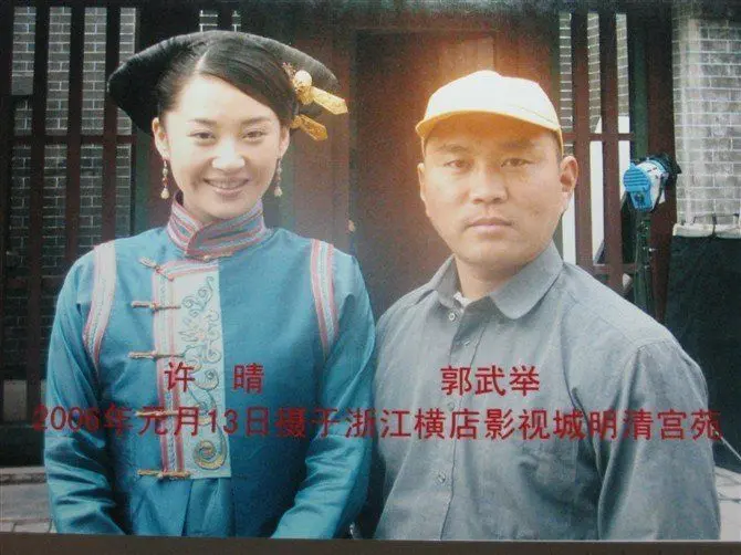 ╰︶渲染丶離別殇的主播照片