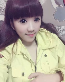 小兜兜xin主播照片