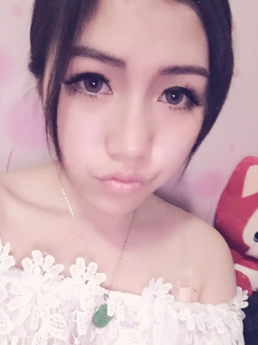 哇咔咔Laura的主播照片