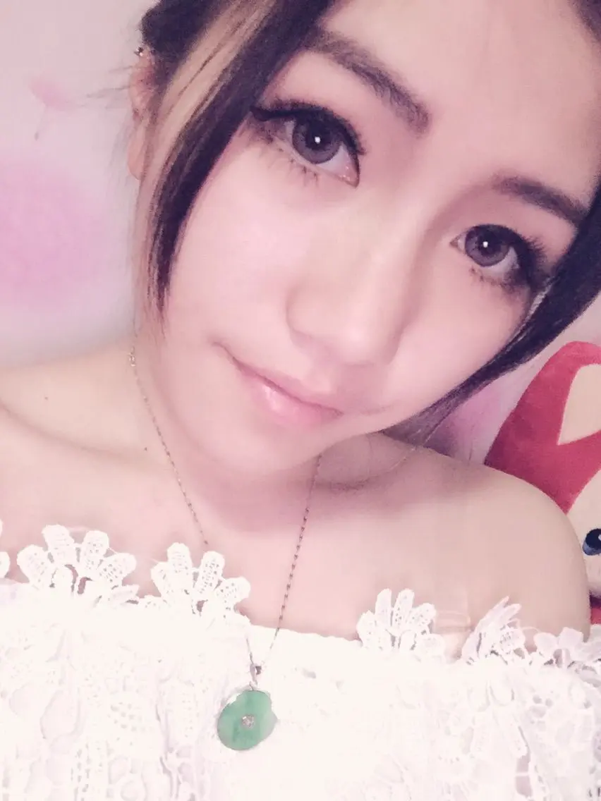 哇咔咔Laura的主播照片