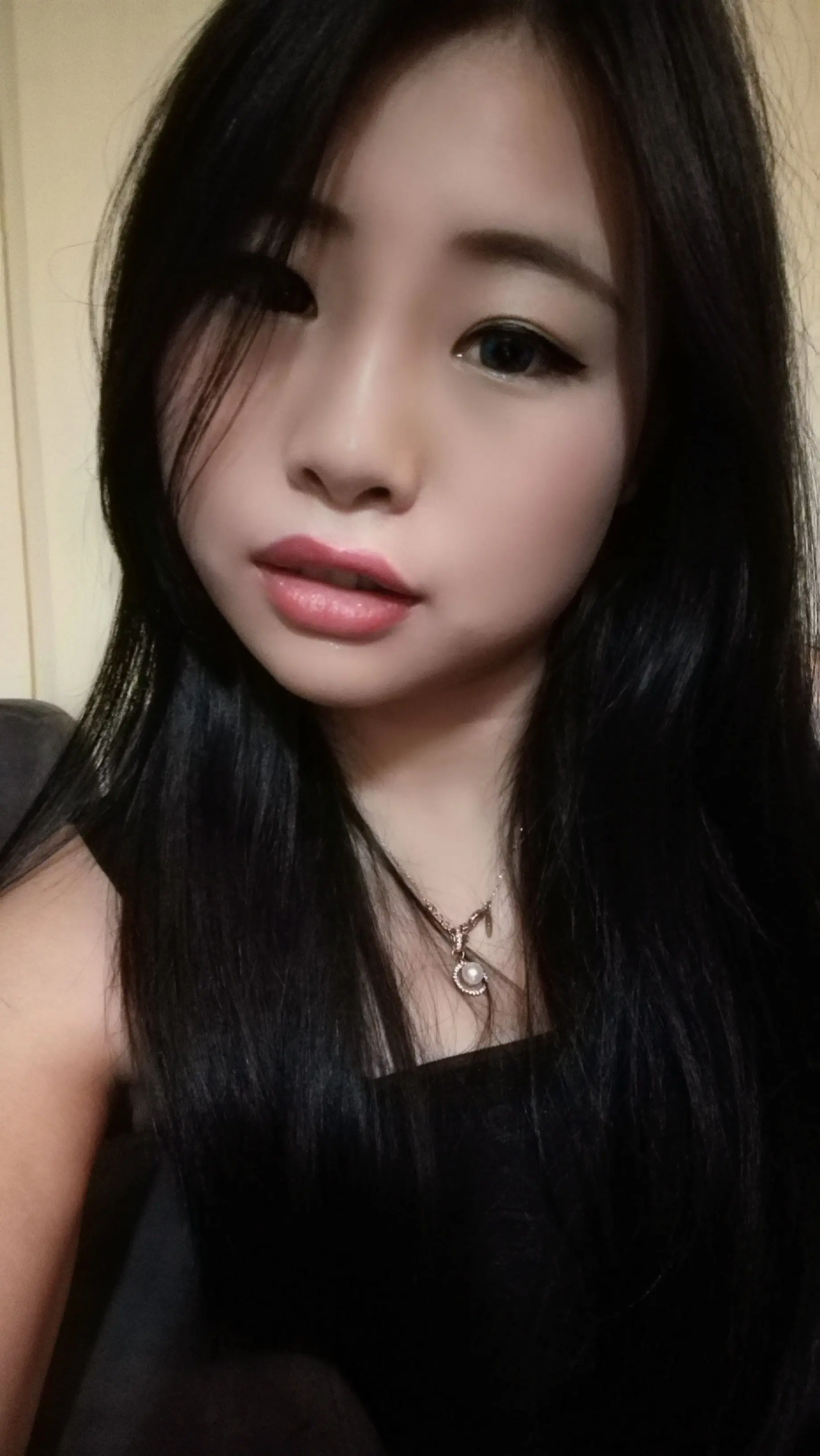 ｛笨丫頭。的主播照片