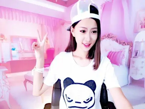シ小雨丶Jenny的主播照片