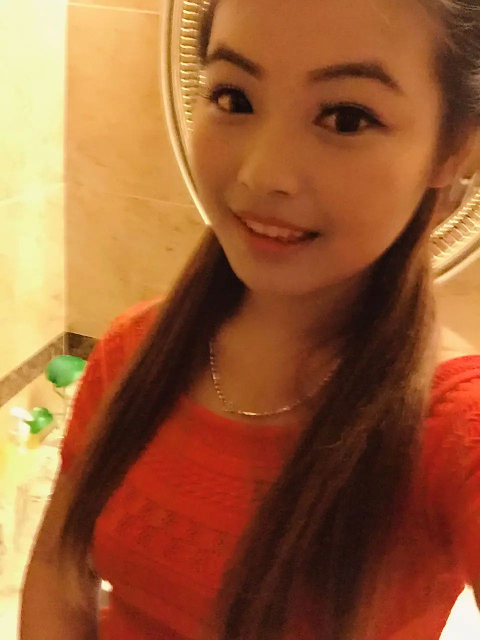 TAT╰小菲菲的主播照片