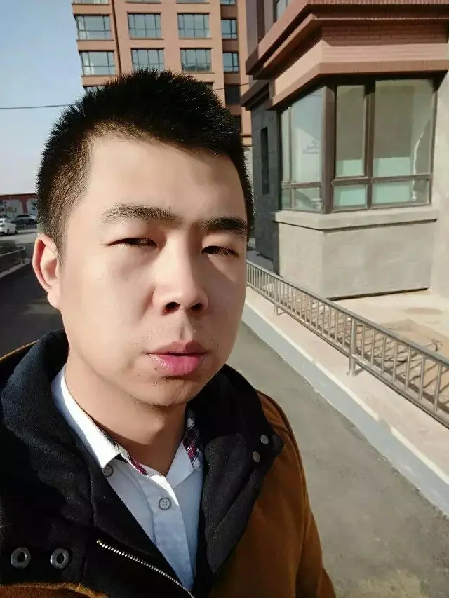 爱唱歌人雷子的主播照片