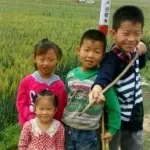坚持就足胜利
