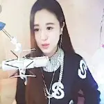 ♚︶默默哥