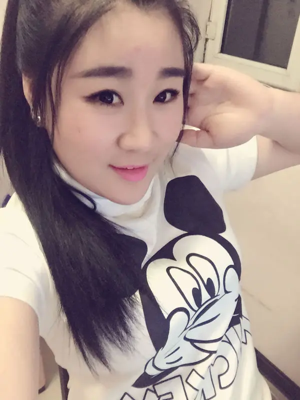 😁小瓶盖的主播海报