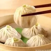 买小笼包的人