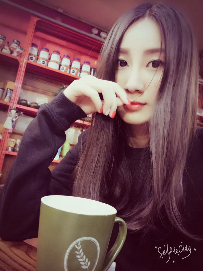 ︶￣曲美骄阳❤的主播照片