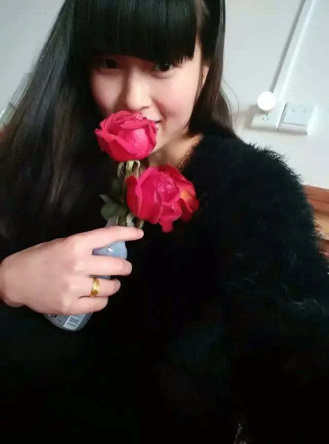 敏↗縋寻的主播照片