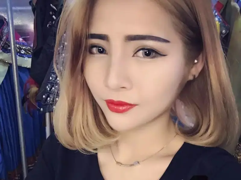 阳阳阳小公举的主播海报