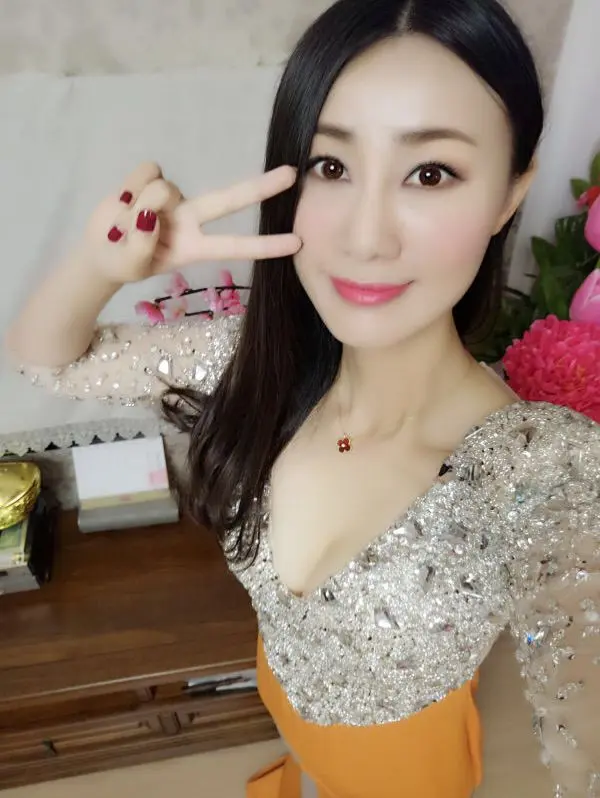 ︶￣曲美骄阳❤的主播照片