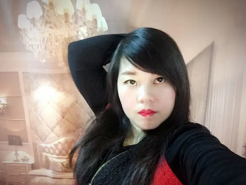 你回眸一笑鸡飞狗跳的主播海报