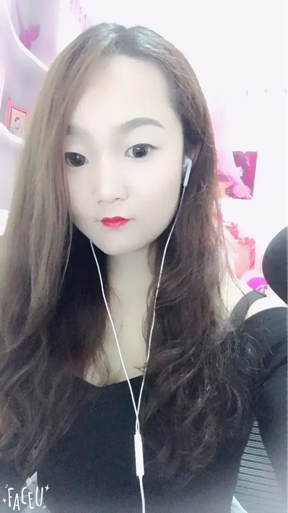 饺子菇凉的主播照片