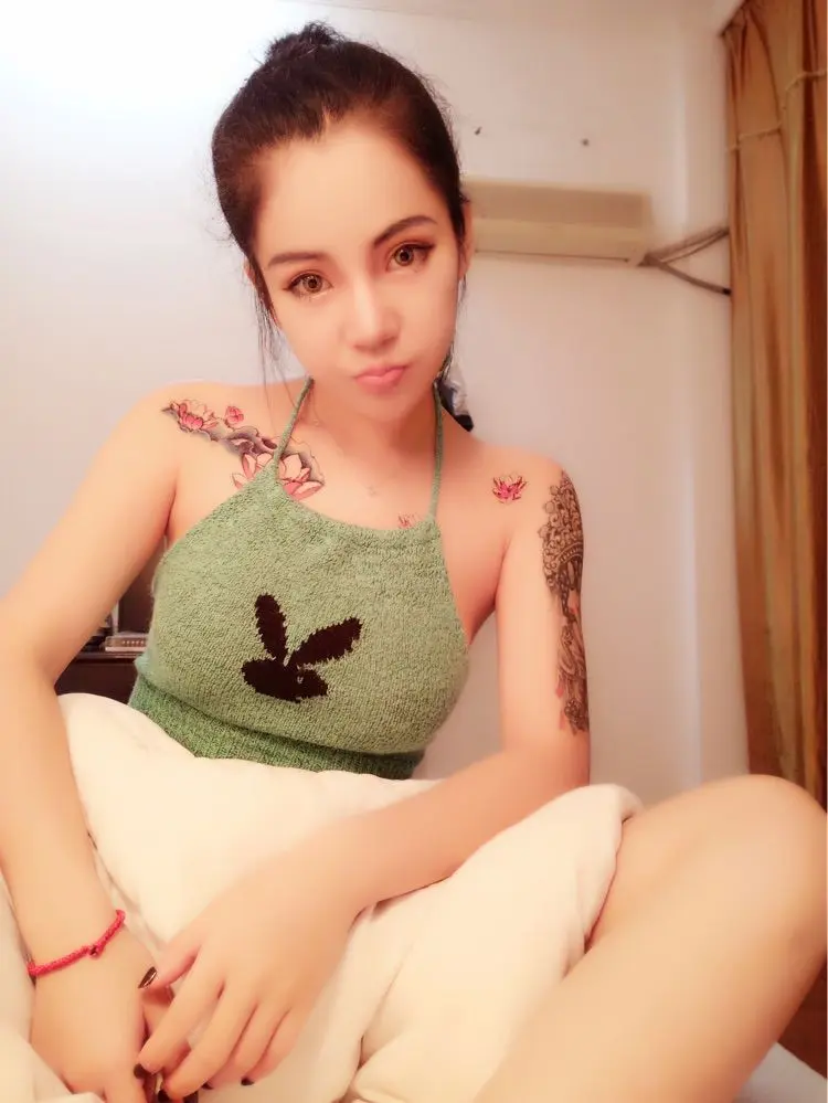 DJ小灰机🎀的主播照片