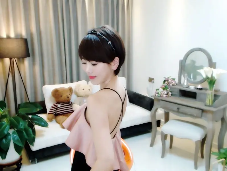 樱桃要忙几天的主播照片