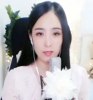 高級親蜜的图片