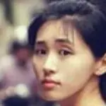 人群中多看了一眼，