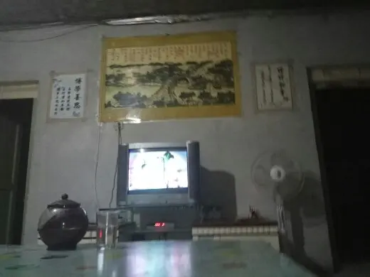 边疆老农的主播照片