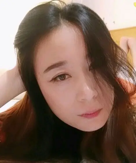 悄悄～的图片