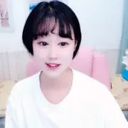 陪伴迷糊笑笑