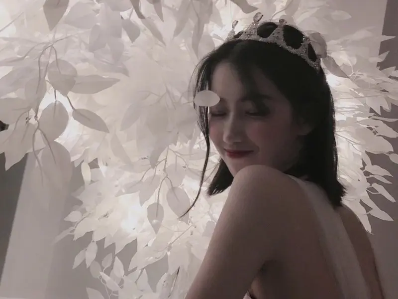 知小名的主播海报