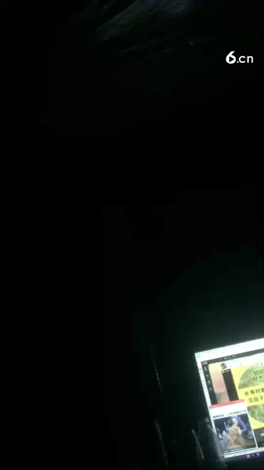 大家吃饭了吗 出来看看我直播了