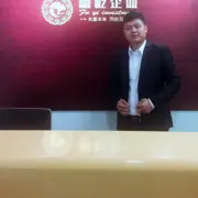 静！坐！如！水