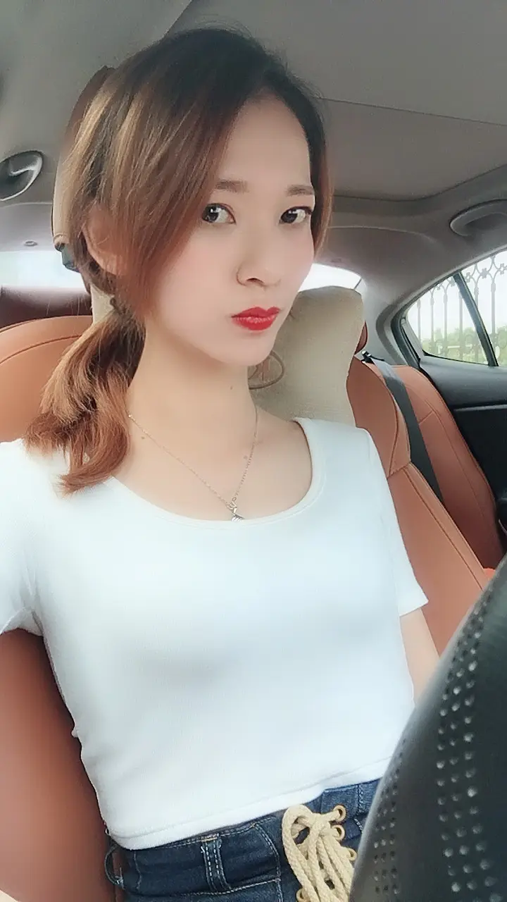 祺宝77的主播照片