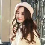 八月的风🍭