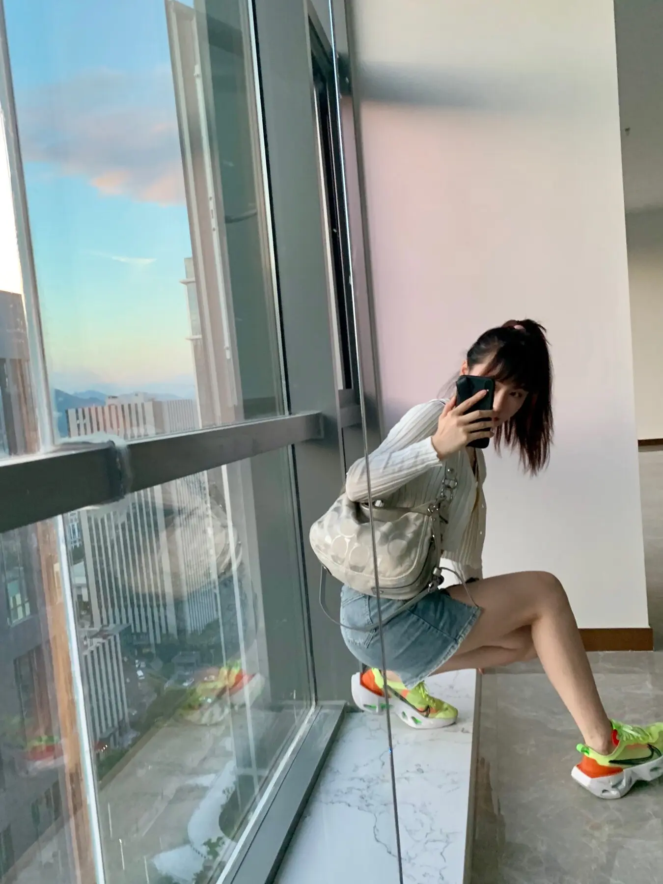零零在学校隔离中😢的主播照片