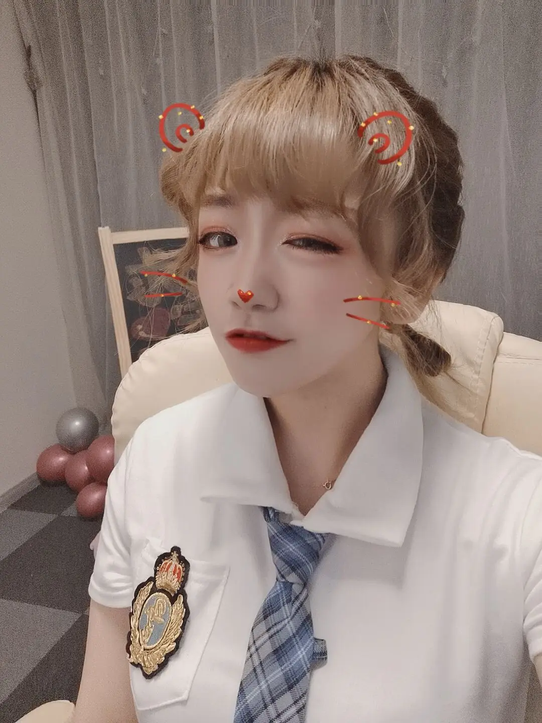 柒柒吖🐳的主播照片