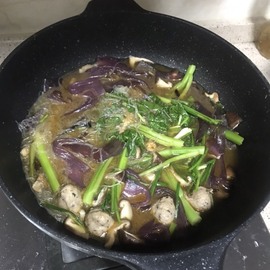 🌻小七（安静唱歌）的图片