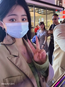 小蝶👑播～的图片