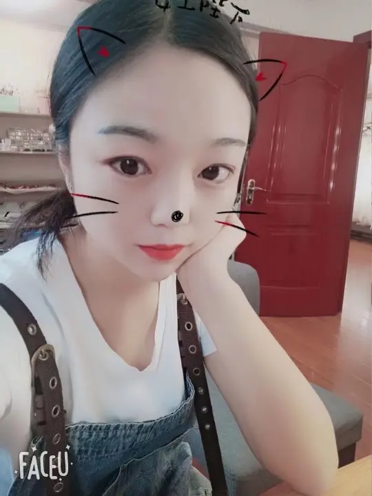 ゞ╃专属燕子独大叔づ的主播照片