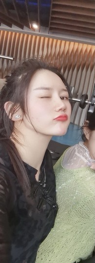 小蝶👑播～的图片