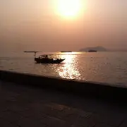 湖南の訫哥︶