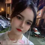 水上娱乐的跳蛛