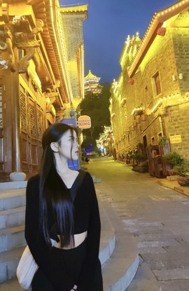 小熙暂休～的图片