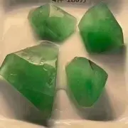 牛魔玩石头