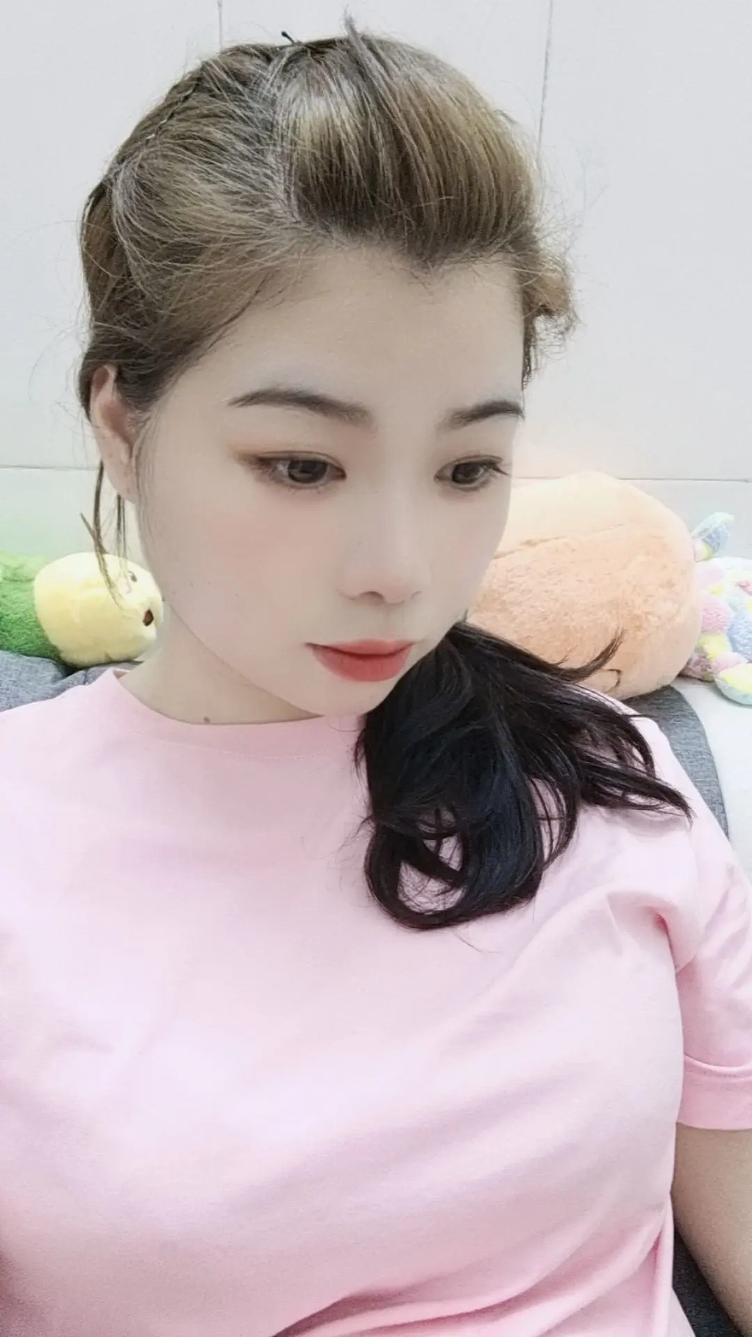 一树梨花压海唐同学☞的主播照片