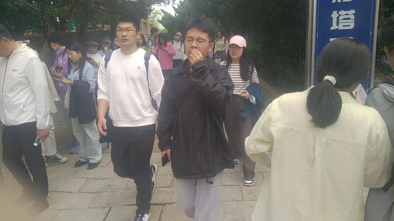 ゝＭ丶╭⌒小川丶ゞ主播图片