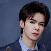 ╰✿寻水的鱼☜