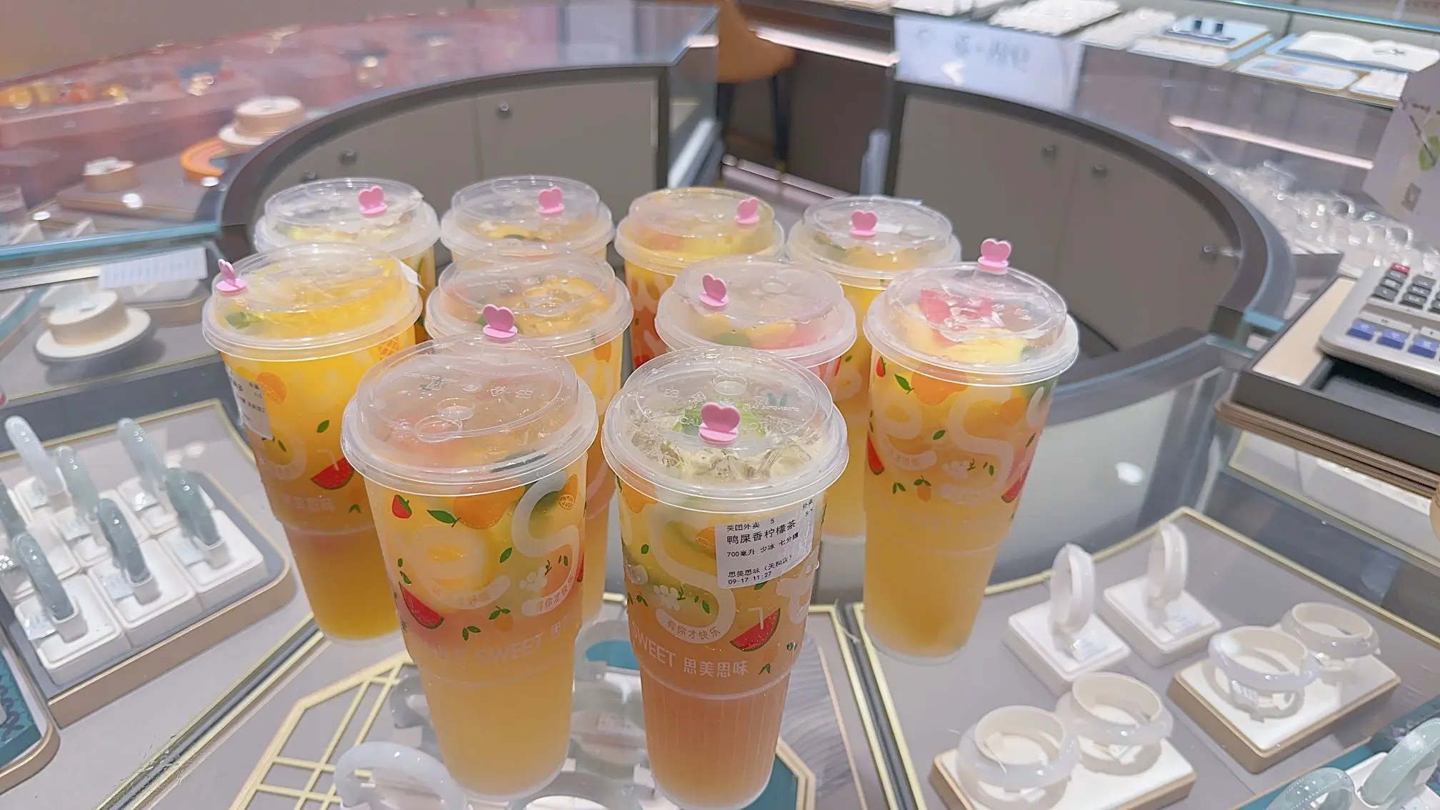一树梨花压海唐同学☞的主播照片