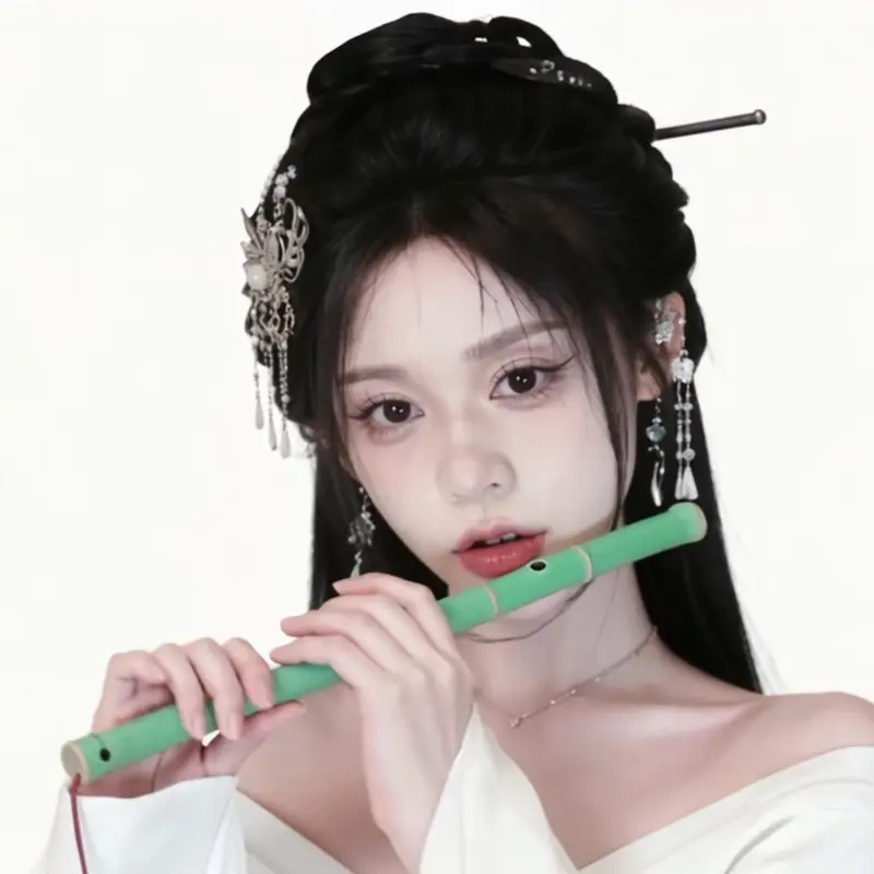 蒽念钱辈的主播海报