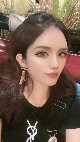 谁家热舞小乖乖吖主播照片