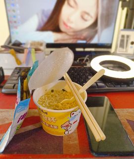 ღ娜娜ぃ安静唱歌🍀的图片