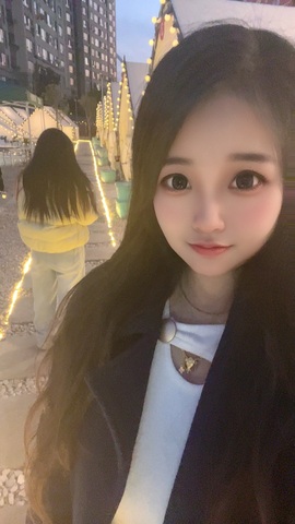 Sevenღ七七⁷⁷的图片