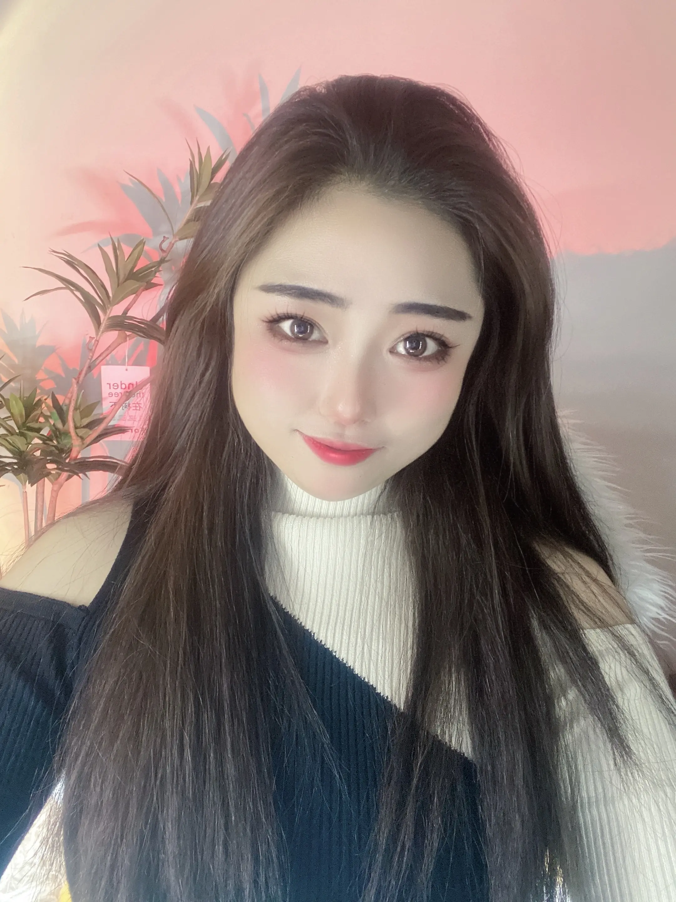 小百万沛雪主播图片