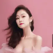文文~有点儿憨